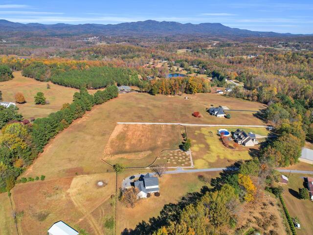 Photo of 137 Dogwood Boulevard