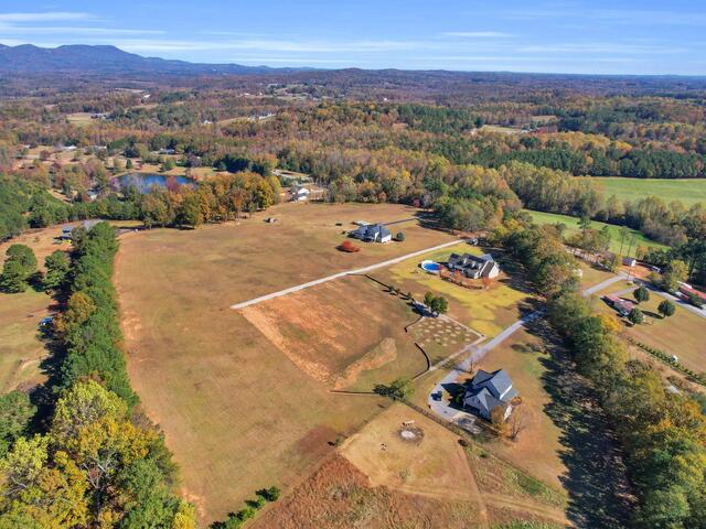 Photo of 137 Dogwood Boulevard