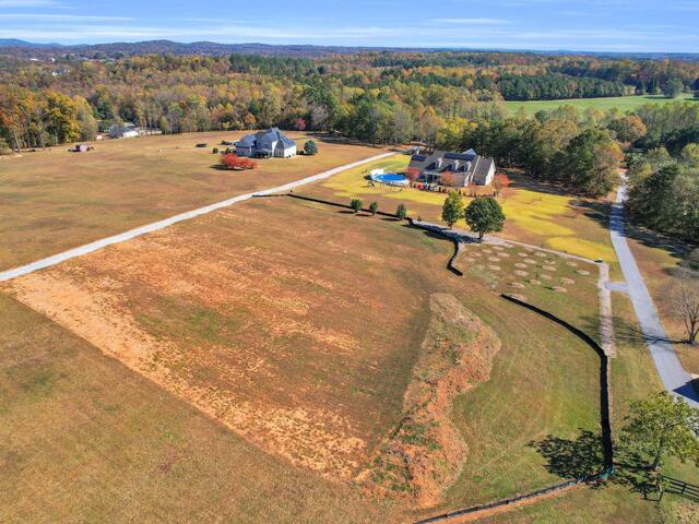 Photo of 137 Dogwood Boulevard