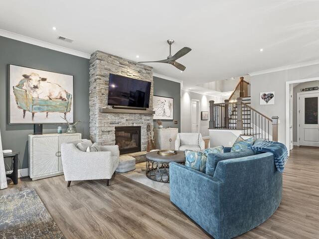 Photo of 421 Lakestone Court