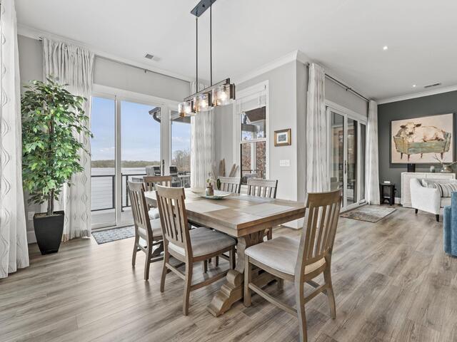 Photo of 421 Lakestone Court