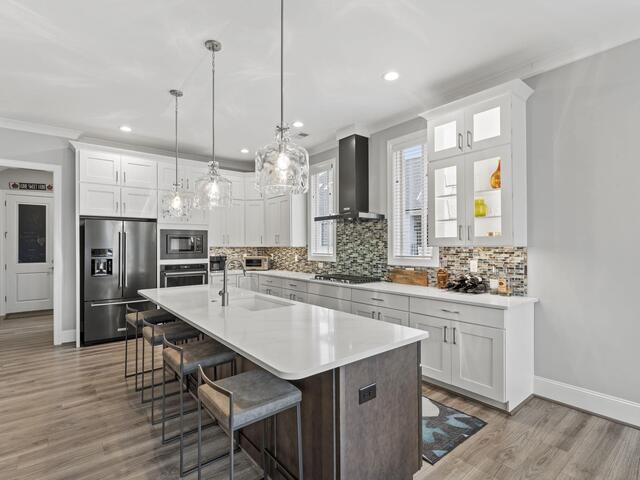 Photo of 421 Lakestone Court