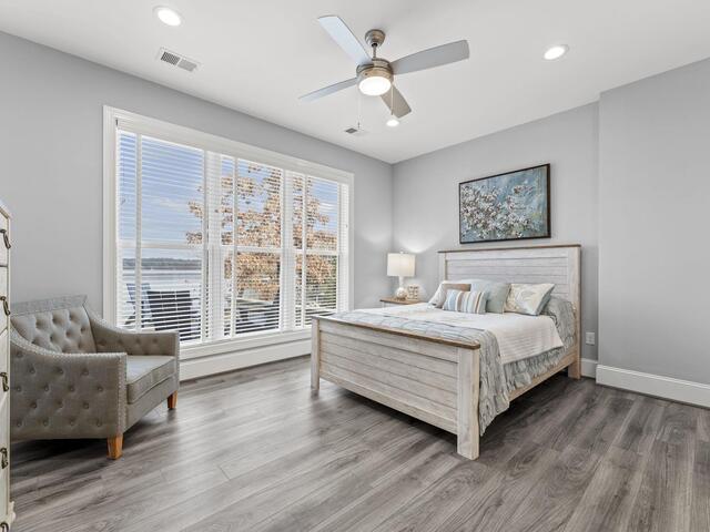 Photo of 421 Lakestone Court