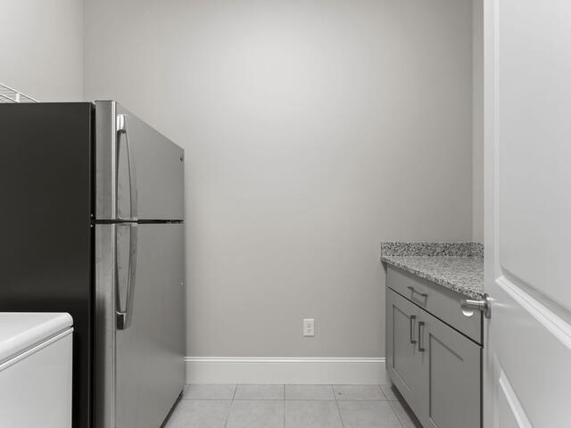 Photo of 421 Lakestone Court