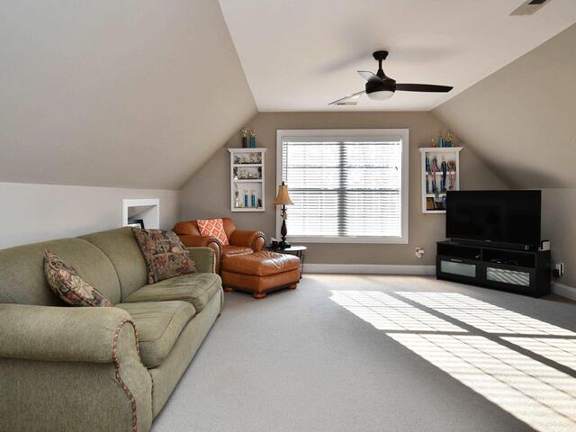 Photo of 125 Walnut Creek Way