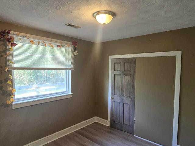 Photo of 10 Glenwood Lane
