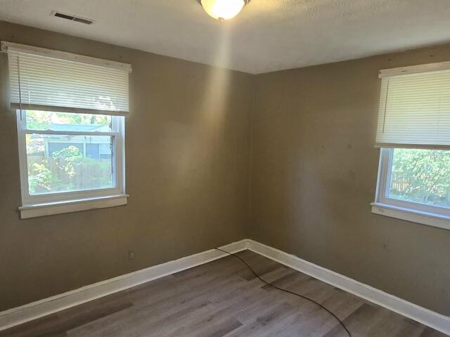Photo of 10 Glenwood Lane