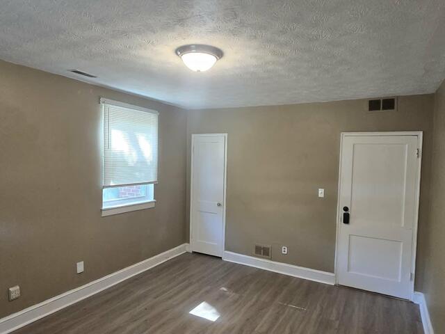 Photo of 10 Glenwood Lane