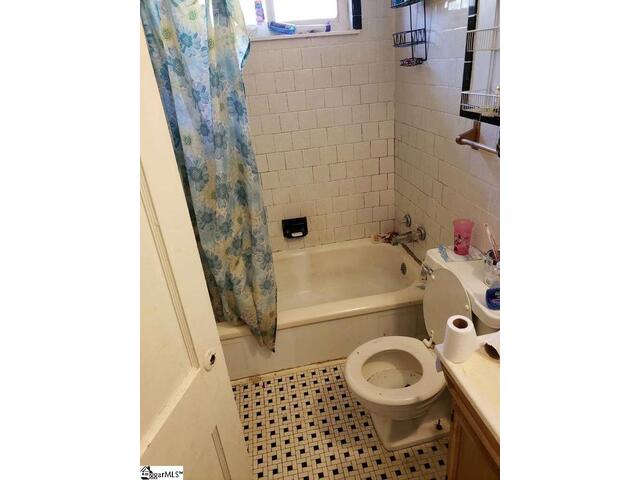 Photo of 10 Glenwood Lane
