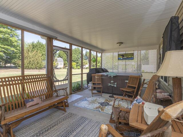 Photo of 106 Harbour Springs Way