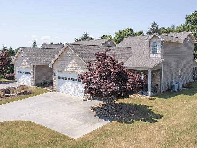 Photo of 106 Harbour Springs Way