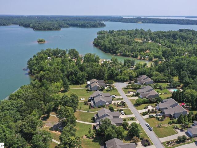 Photo of 106 Harbour Springs Way