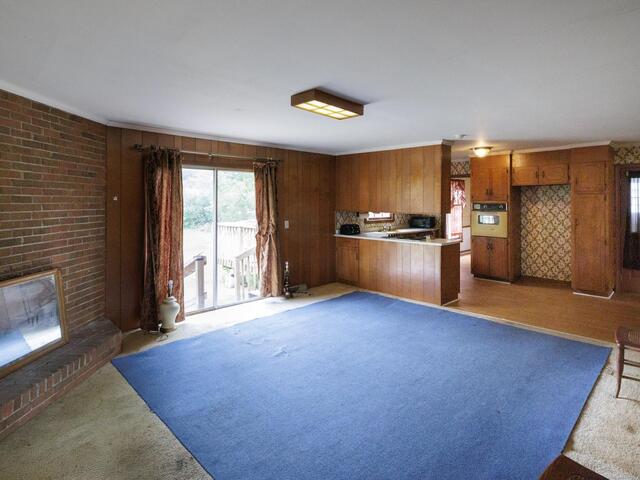 Photo of 122 Whitestone Avenue