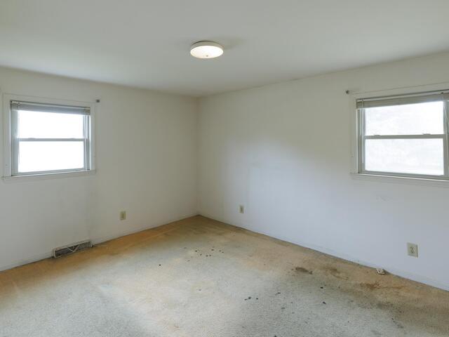 Photo of 122 Whitestone Avenue