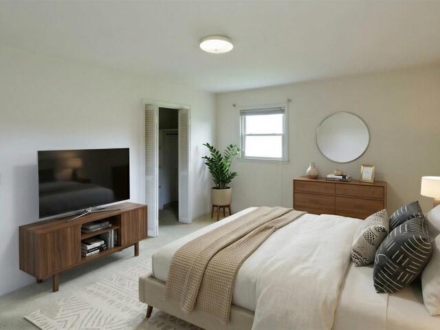 Photo of 122 Whitestone Avenue