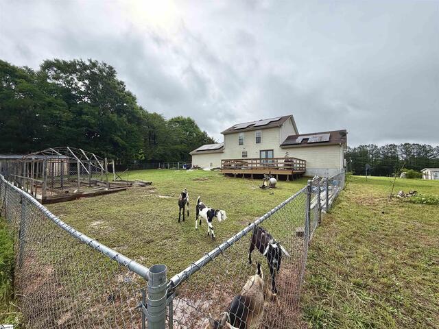 Photo of 588 Douglas Road