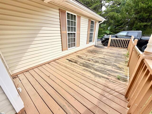 Photo of 588 Douglas Road