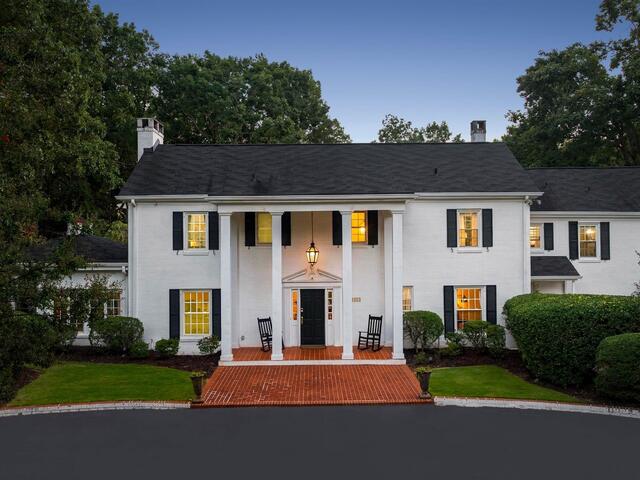 Photo of 1215 Roe Ford Road