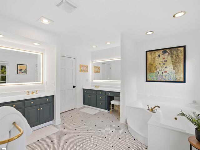 Photo of 1215 Roe Ford Road