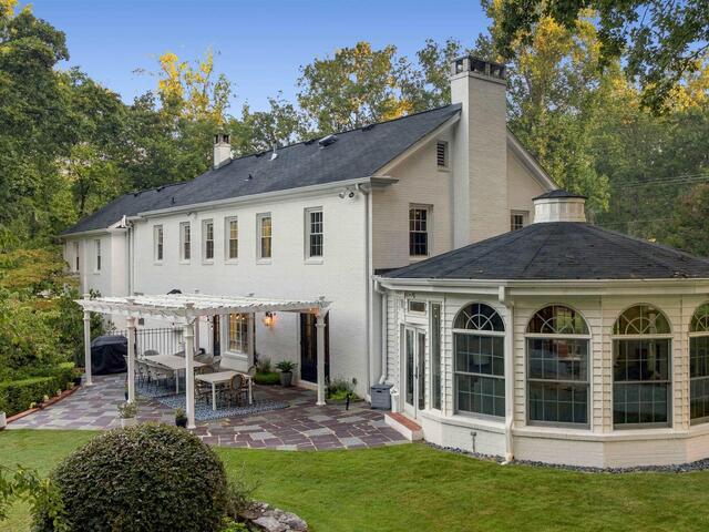 Photo of 1215 Roe Ford Road