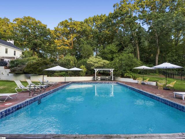 Photo of 1215 Roe Ford Road