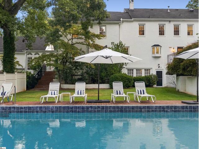 Photo of 1215 Roe Ford Road