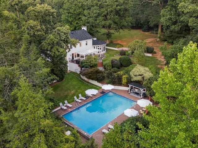 Photo of 1215 Roe Ford Road