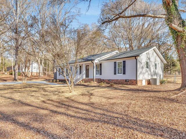 Photo of 901 Standing Springs Road