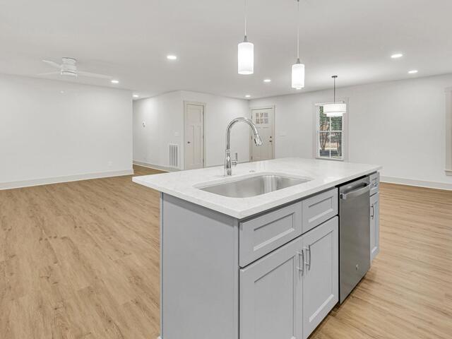 Photo of 901 Standing Springs Road