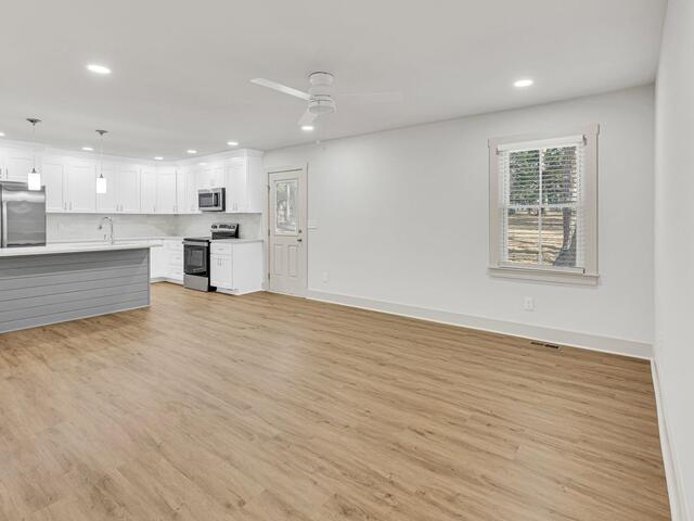 Photo of 901 Standing Springs Road