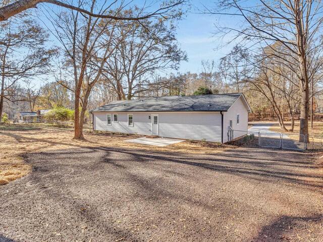 Photo of 901 Standing Springs Road