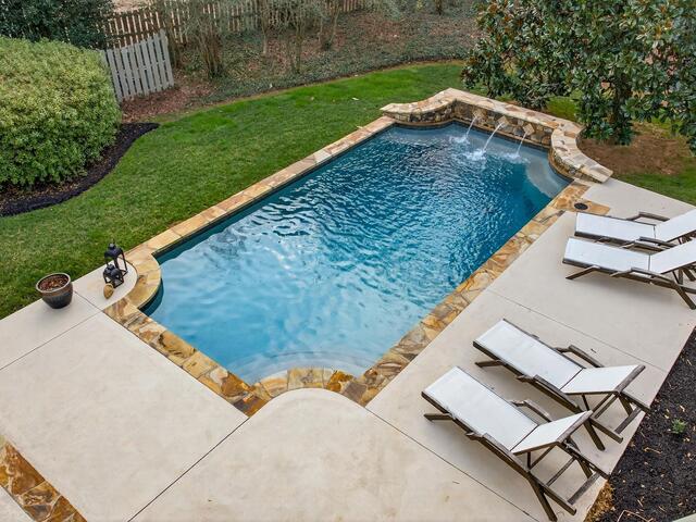 Photo of 108 Hunters Run