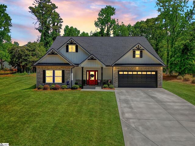 Photo of 165 Lake Bowen Drive