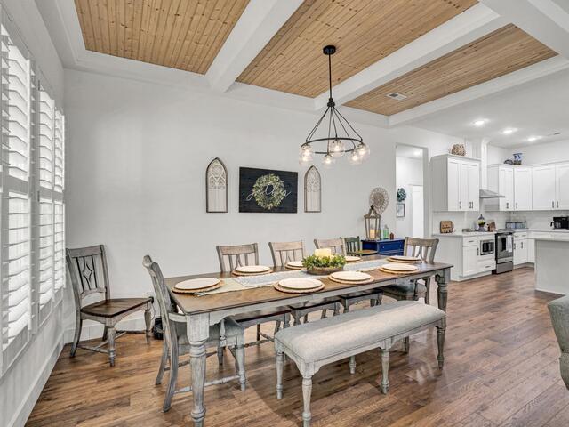 Photo of 165 Lake Bowen Drive
