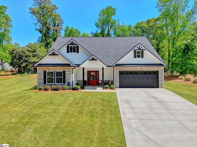 Photo of 165 Lake Bowen Drive