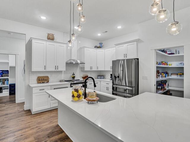 Photo of 165 Lake Bowen Drive