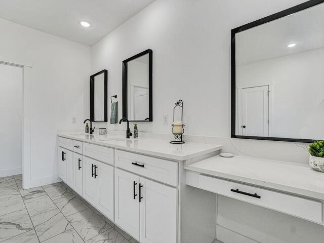 Photo of 165 Lake Bowen Drive