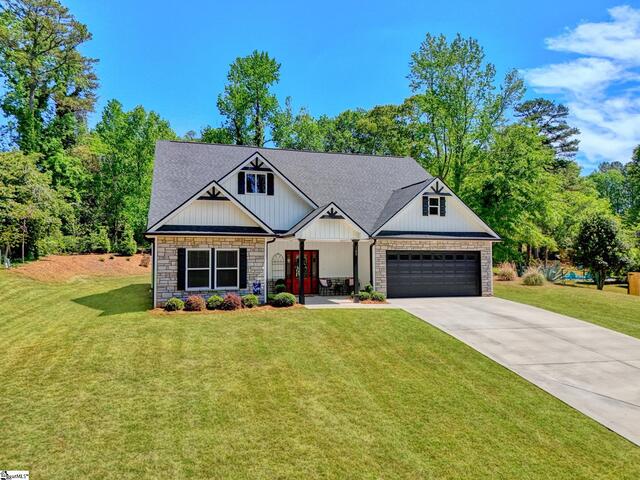 Photo of 165 Lake Bowen Drive