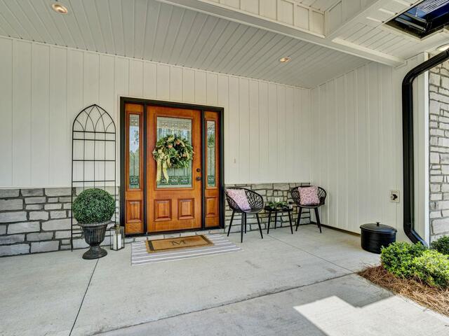 Photo of 165 Lake Bowen Drive