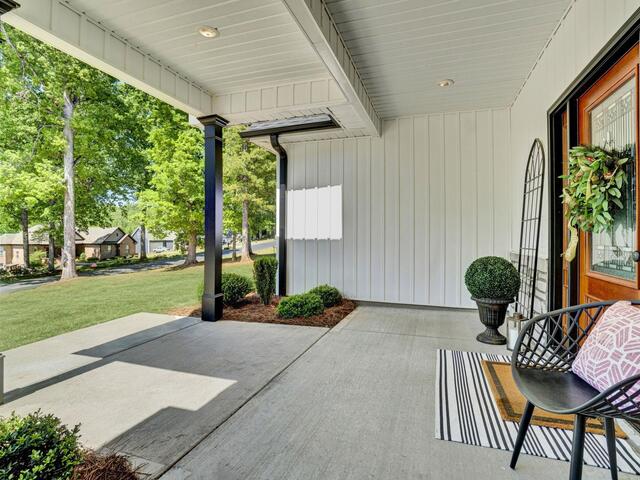 Photo of 165 Lake Bowen Drive