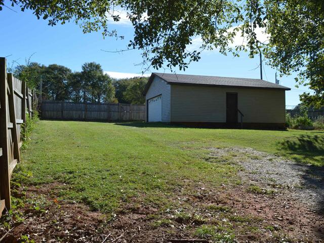 Photo of 1006 Hampton Road