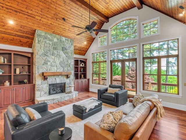 Photo of 411 Evergreen Trail