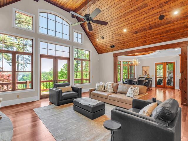 Photo of 411 Evergreen Trail