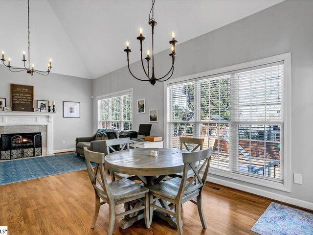 Photo of 4 Hoptree Drive