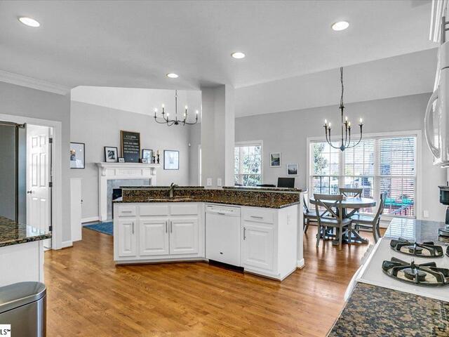 Photo of 4 Hoptree Drive