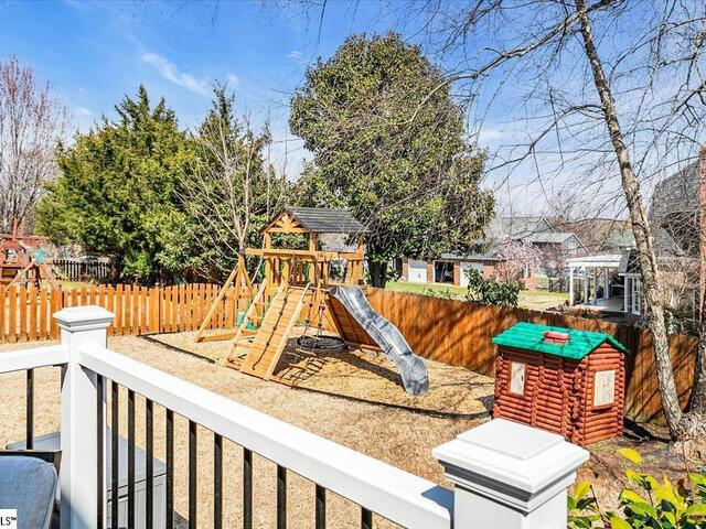 Photo of 4 Hoptree Drive