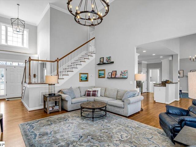 Photo of 4 Hoptree Drive