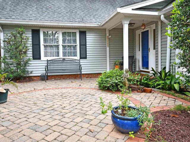 Photo of 72 Marshall Bridge Drive