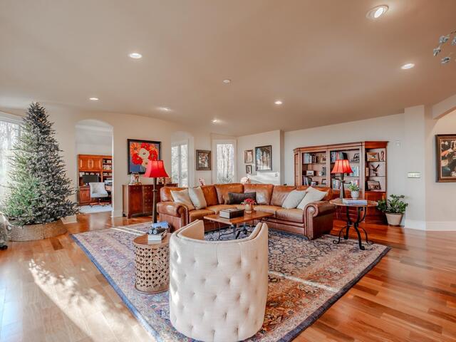 Photo of 10 Spring Creek Trail