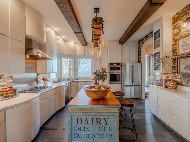 Photo of 10 Spring Creek Trail